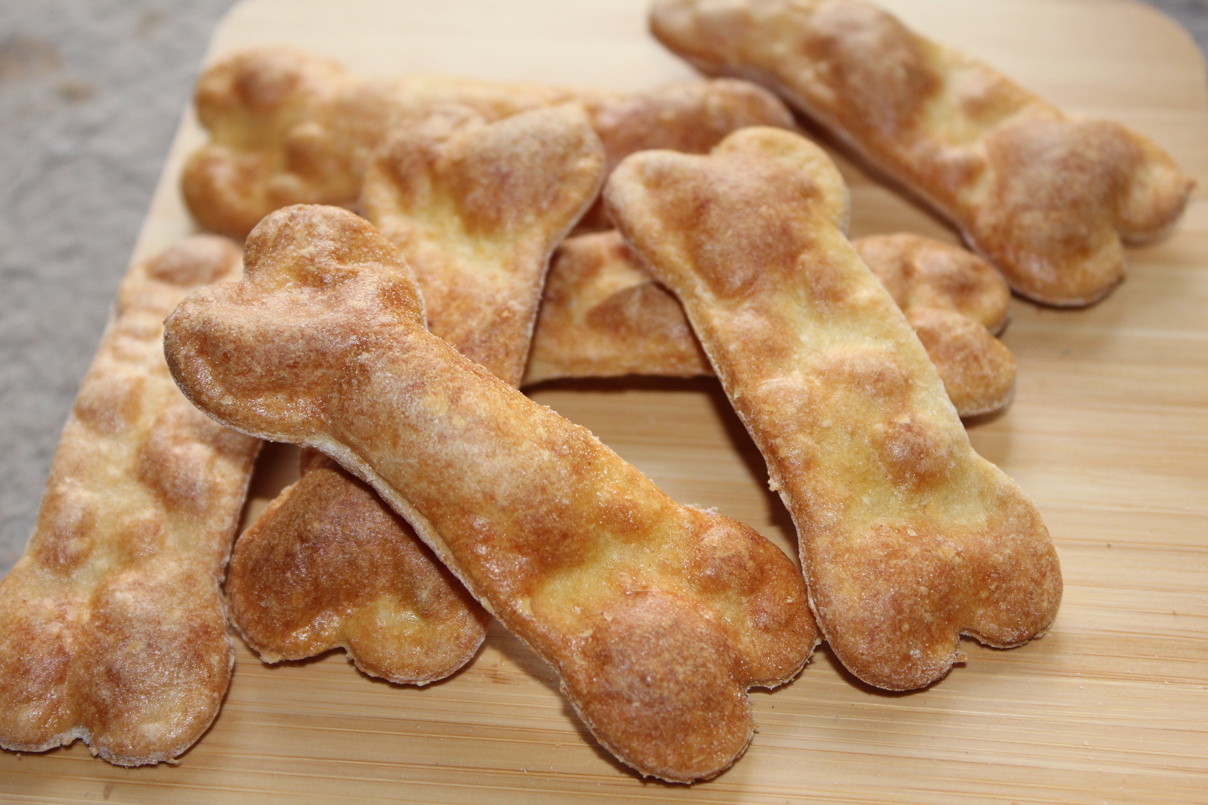 Biscuits artisanaux pour chien – Plusieurs saveurs disponibles
